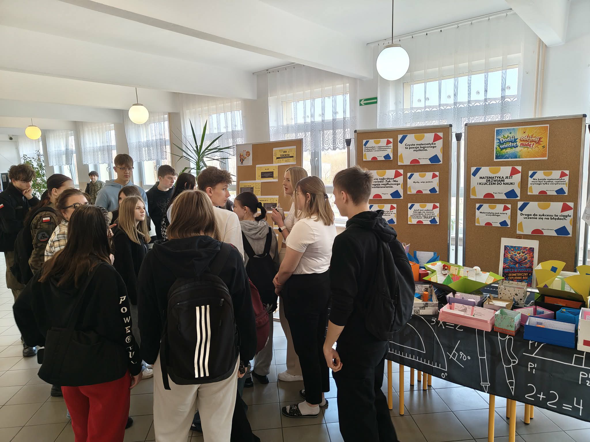 Tydzień Matematyki w naszej szkole – kreatywność, rywalizacja i świetna zabawa!